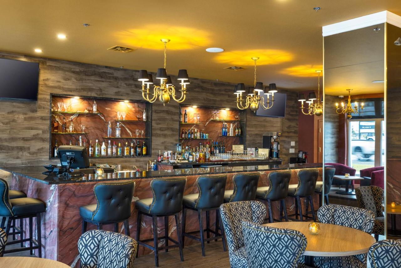 Halifax Tower & Conference Centre, Ascend Collection 5* Timberlea