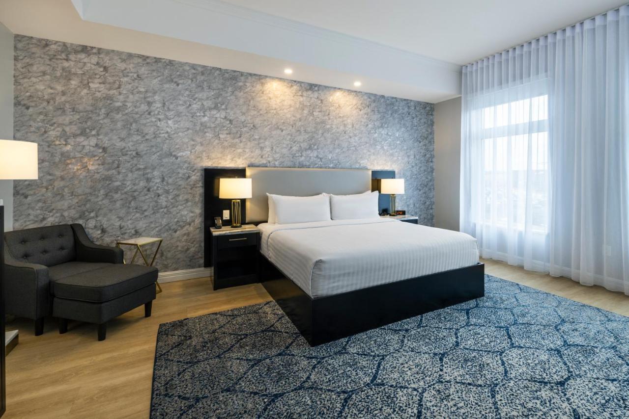 Halifax Tower & Conference Centre, Ascend Collection 5*
