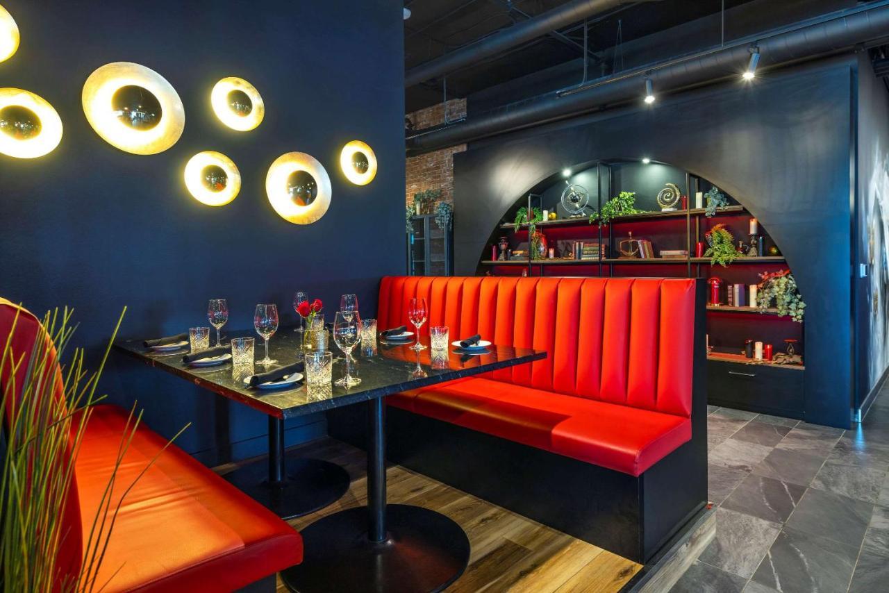Hotel Halifax Tower & Conference Centre, Ascend Collection 5*