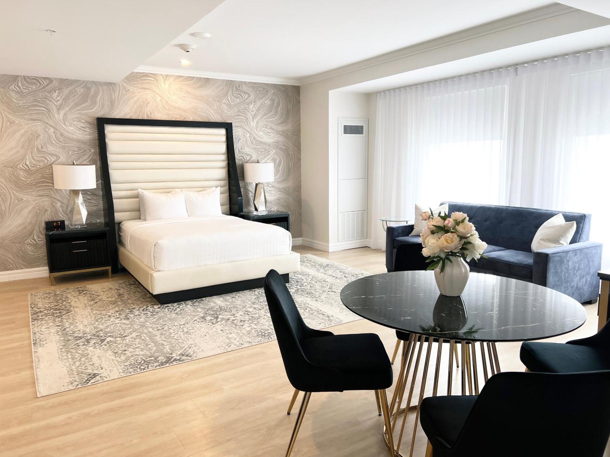 Halifax Tower & Conference Centre, Ascend Collection Hotel